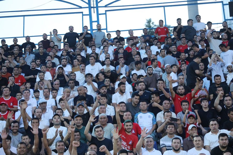FK Andijon muxlislari